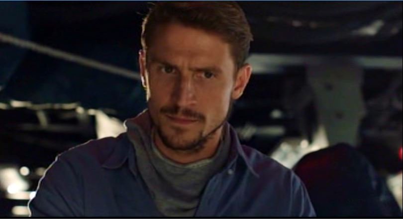 BlackhawkStrykr's tweet photo. @LastShipTV Next for #SlatterySunday Oh No! #NathanJames is still down no fire power &amp; another missile is on the way -can #CaptainSlattery &amp; #NJTeam save the day? 😱🤔#TheLastShip #CaptainChandler #WolfStrongFierce #ChandlerSlatteryBesyNJCommanders https://t.co/T9AywLGOra