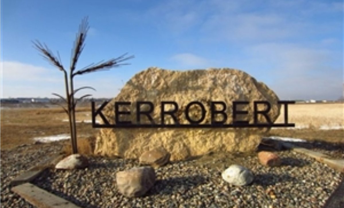 SteveNewsome_'s tweet photo. #notjustanothertown
#townsign #kerrobert #saskatchewan
.
.
.
.
Playing a #fundraiser #May5th 
.
.
#notjustanotherbuilding
#courthouse #barn #watertower
.
.
.
#acma #ccma #yeg #newmusicsoon #trysomethindifferent #dropalimeinit #bartmckay #teamsteve https://t.co/oUOcr4CUWM