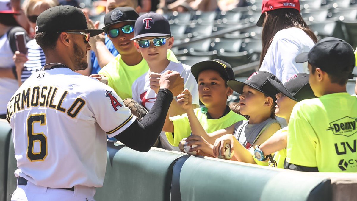 “Be who you needed when you were younger” 🤙🏾