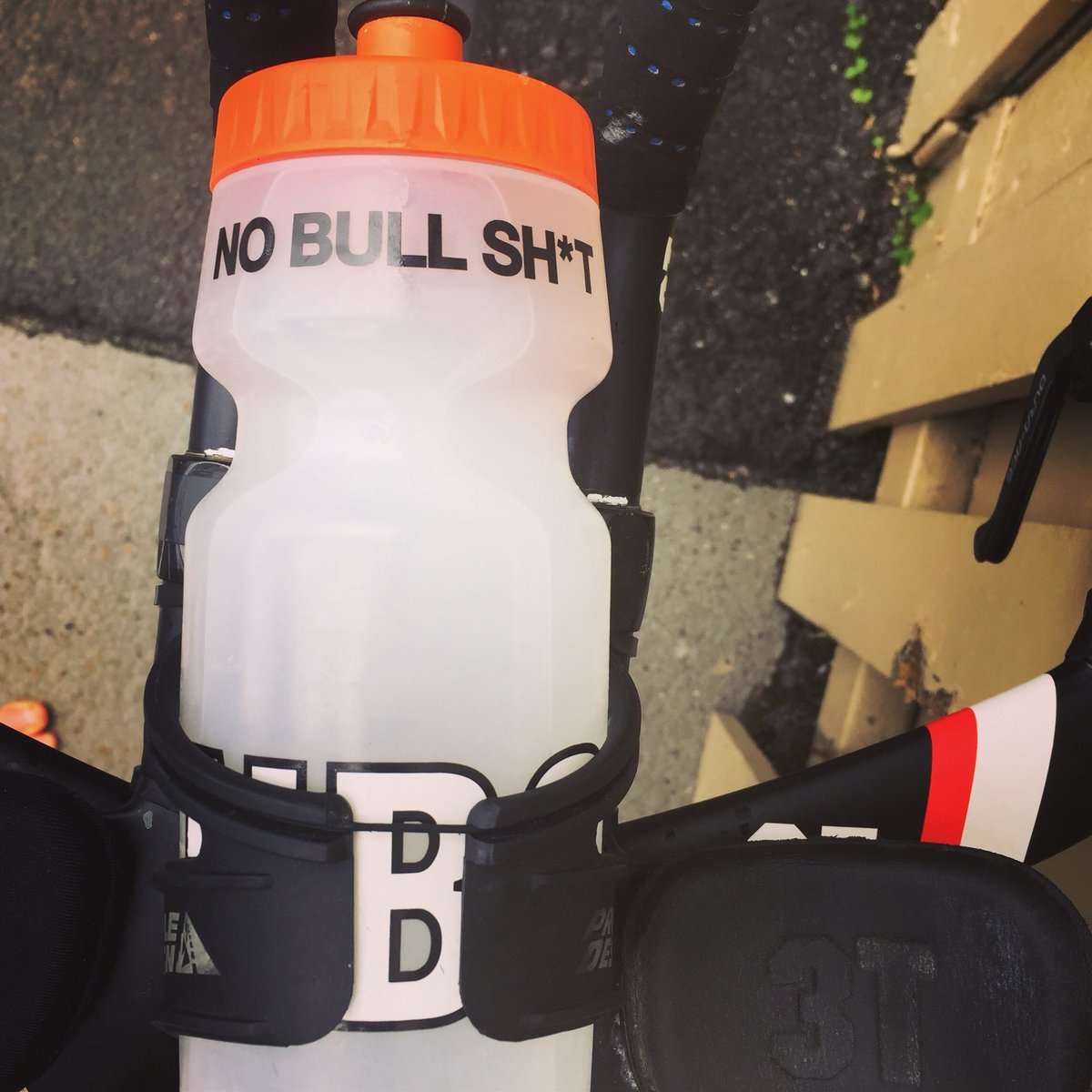 MamaSimmons's tweet photo. Weekend motto. No bullshit. Just training. 👍🏼 #nobullshit @btnutrition #nbshydration https://t.co/aRaOYBTFMA