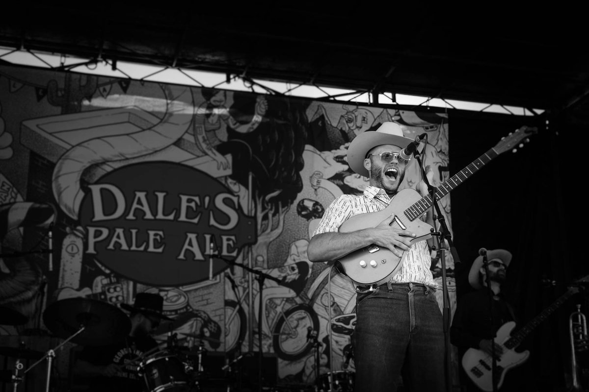 mattcrace's tweet photo. @CharleyCrockett keep’n honky tonk alive!
#charleycrockett
#honkytonk
#lonesomeasashadow
#charlottenc
#mooandbrew
#704
#livemusic
#bootstompin 
#fujifilm
#FujifilmX_US
#MyFujifilm
#fujiholics
#myfujilove
#fujilove
#fujifeed
#fujixseries
#fujifilxseries
#fujixt20
#1655
#acros https://t.co/hQbrFU56wy