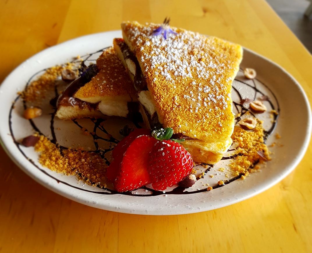 Six Willows is a trendy ‘brunch’ cafe. Just to make you drool, their 'S’mores Brioche French Toast’ with a mouth-watering Nutella filling is definietly worth a try! See what delicious menu items Leah had for brunch on her visit! perthhappenings.com.au/blog/come-for-…