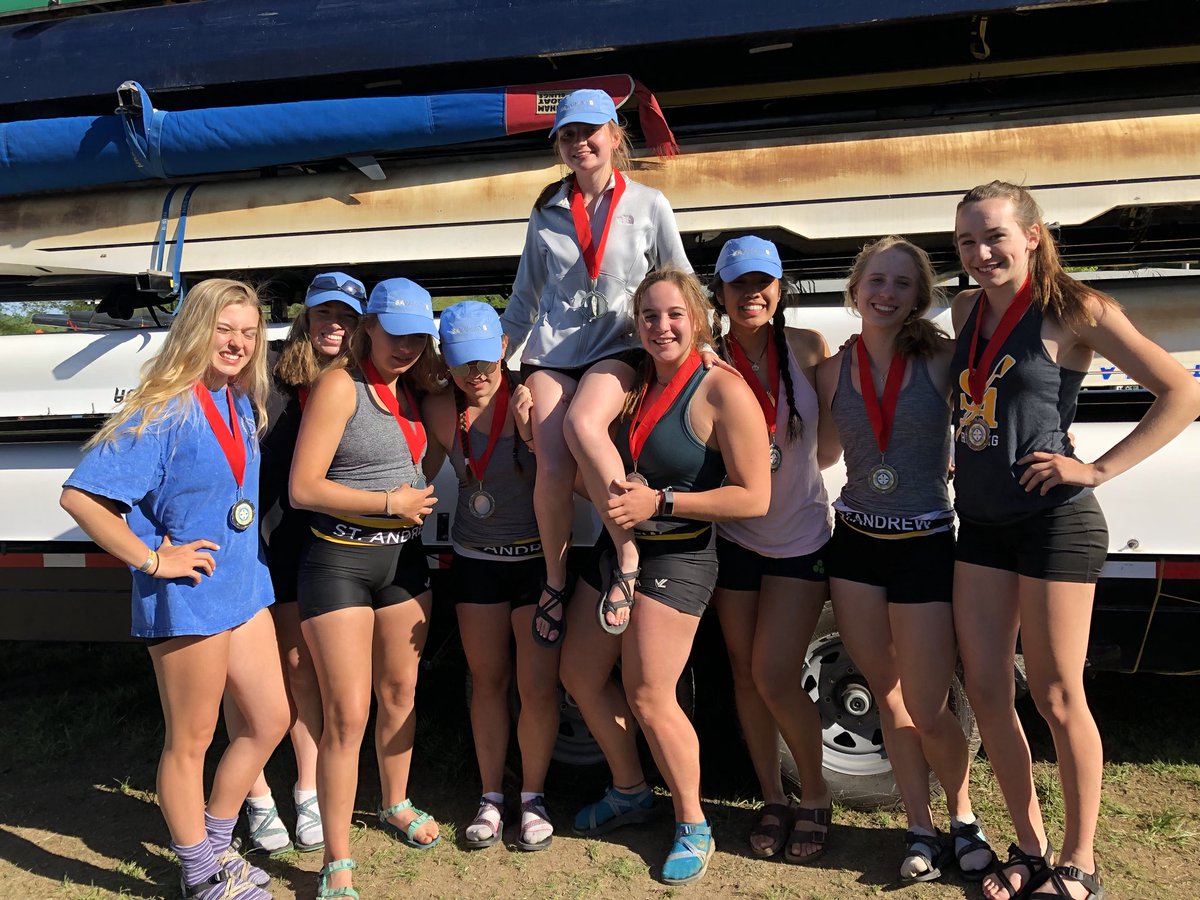 kristincason's tweet photo. GOLD for the women's quad &amp; SILVER for the women's 1V8 in the grand finals 🥇🥈
#DogwoodRegatta  #WoodstockRowing #SARC #whatdidyoudothemorningafterprom @WoodstockHS1 @whsathlactivity https://t.co/gVRcn6gbwr