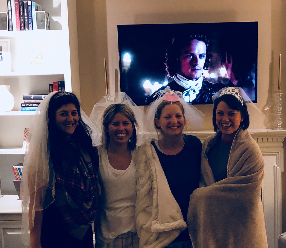 sarahneric's tweet photo. @SamHeughan we are enjoying this #Droughtlander by watching seasons again. Tonight...we watched #thewedding and swooned all over again. https://t.co/bKOGPk9R4f