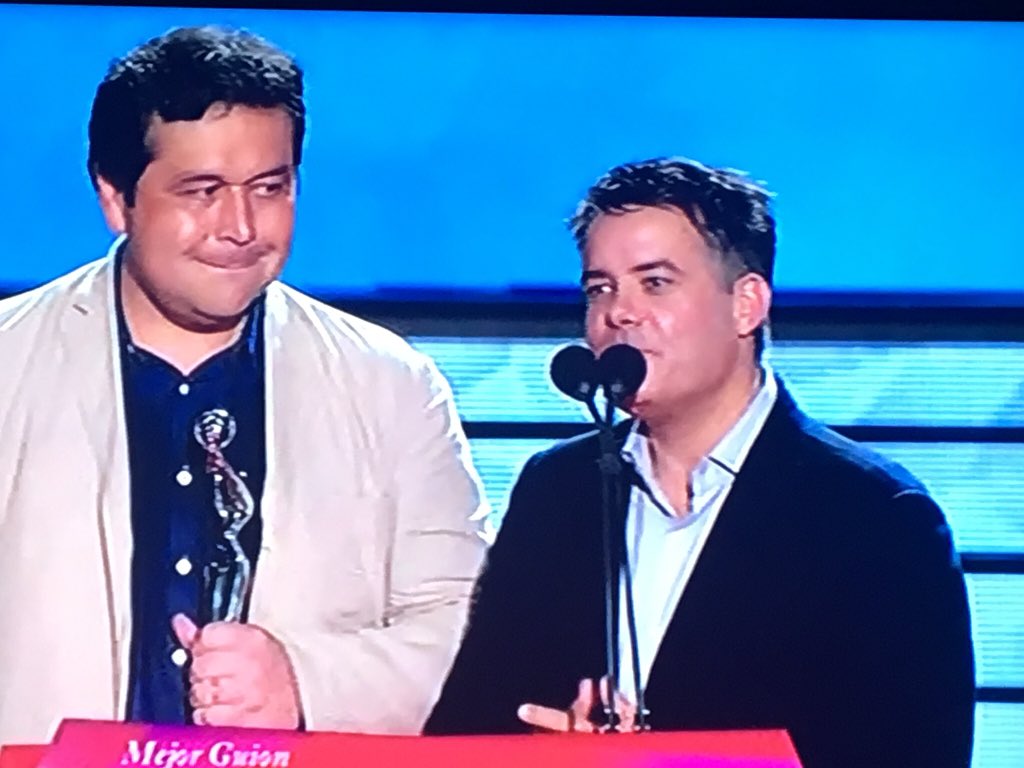 _CulturizArte_'s tweet photo. Mejor Guión para “Una Mujer Fantástica” de Chile para Sebastián Lelio y Gonzalo Maza en #PremiosPlatino2018 https://t.co/MMNovTzxOk