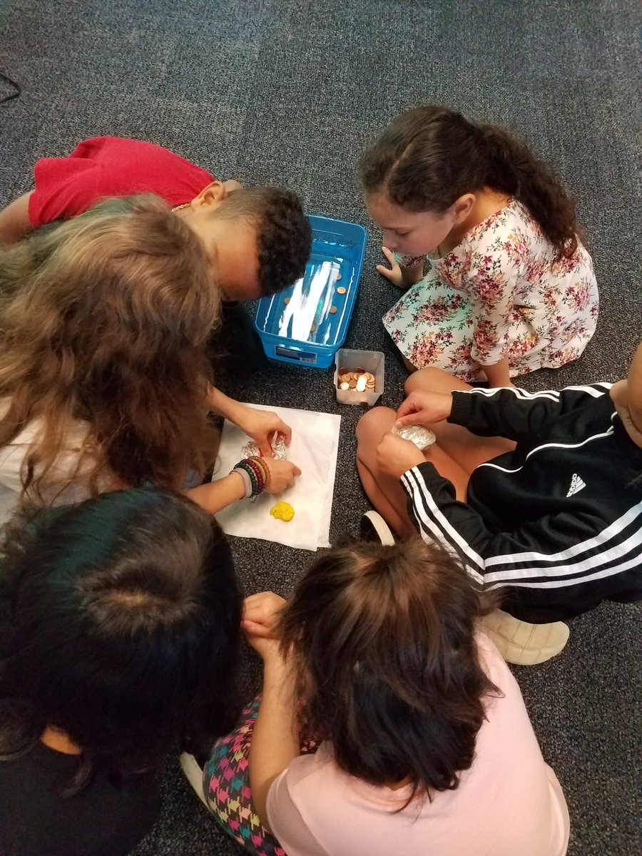 MDEregier's tweet photo. Great week last week! We created a line plot of our data after creating aluminum foil boats and counting the number of pennies each would hold before sinking. The Ss also used an inside recess day to create some great items using leftover fabric. #oteconnect #socreative https://t.co/BB6mEfbapY