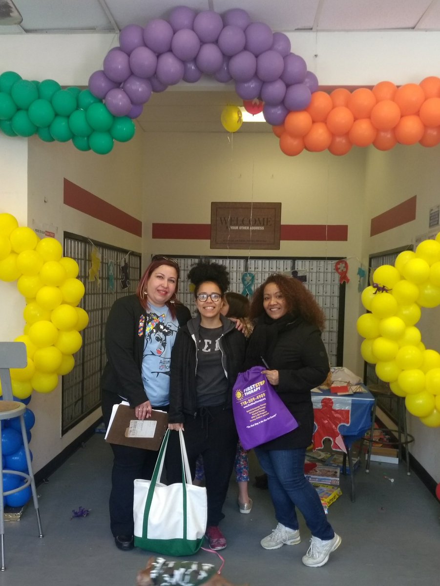 MELDELORTBK's tweet photo. Brooklyn wide and local residents were treated to Post Office Hospitality with an Autism Awareness and  Passport Registration Day today by Red Hook Post Office on Clinton Street! @NydiaVelazquez  @USPS @RedHookStar #AUTISMAWARENESS https://t.co/gIbVcIV5lw
