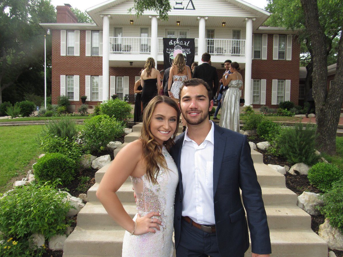 txstsae's tweet photo. We had such a fun time at all the formals this weekend! Thank you ladies for putting on such wonderful events! #txstsae #txst22 @txstadpi @txstateaxid @TexasStateZTA https://t.co/2sSceB2oyN