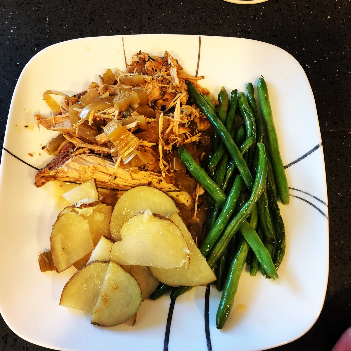 bwrighteousfit's tweet photo. It's not just about the gym! #EatingHealth is the big challenge most the time. Slow cooker #pork and #veggies w/ #GreenBeans and #potatoes. 
•
•
#Dinner #food #foodporn #foodie #foodstagram #foodgasm #healthy #healthyfood #healthyeating #healthylifestyle @Bodybuildingcom https://t.co/82gwdxZnrM