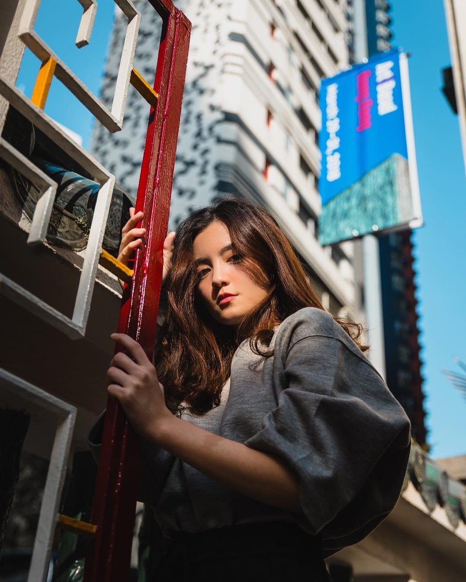 BasicModels's tweet image. Throwback to Hong Kong, Pearl of the Orient.
Valnice (@valniceyek) by @mattchevng