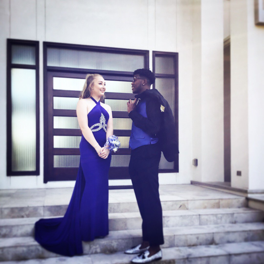 Sunshine045's tweet photo. Prom 2018! Almost at the end....congratulations young people 👍🏽💕💕💕 https://t.co/aRzY6RXwZ0