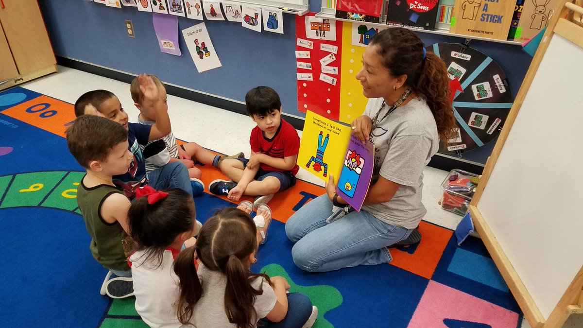 jillbt_'s tweet photo. Not sure who enjoyed this read aloud more- the kiddos or Ms. G ♡♡😊 #readaloudeveryday #coleppcd #nisdppcd #nisdcole #teachingemotions @yamileth https://t.co/218kcXSfhp