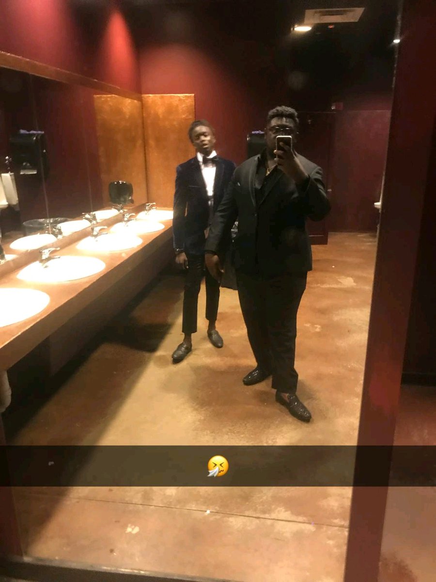 HLSauce1's tweet photo. ๐ฐ๐ #nfhsprom #prom2k18 https://t.co/brN2BrPHQD