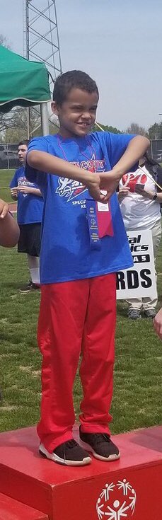 Ms_LesleysClass's tweet photo. Mrs. Mariah, Mrs. Jonny, and I are so proud of 2 of our boys for doing their best at #SpecialOlympics! #one1stplace #two2ndplaces #autismteacher ❤️🥇🥈🥈❤️ https://t.co/a9P03yYjrM