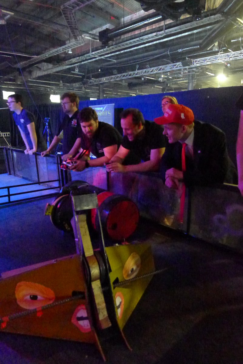 R34LDonaldThump's tweet image. Thanks to @extremerobots for putting on a great show at Manchester this weekend! We didn't quite make the podium but we'll see you in Portsmouth @TeamBeast #robotwars #bringbackrobotwars #MakeRobotWarsGreatAgain