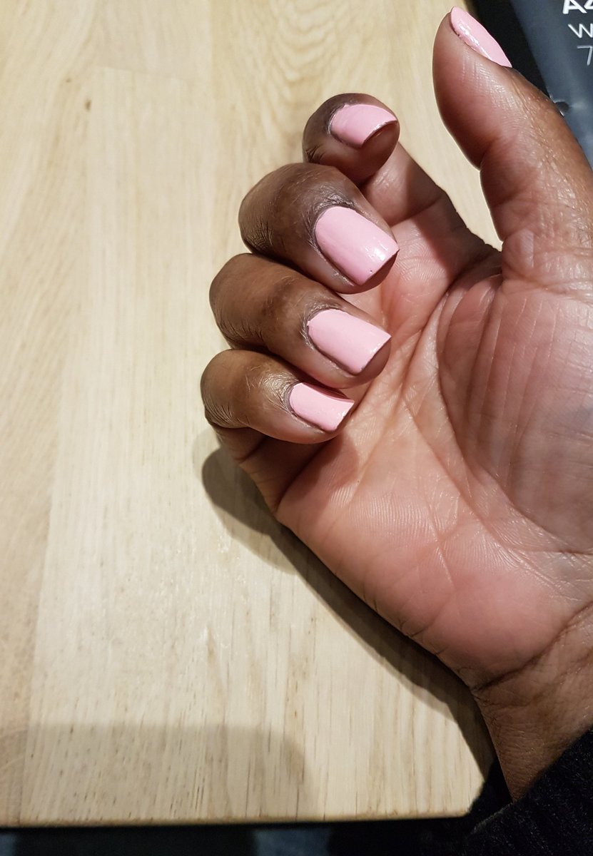 Wendy Hackshaw I Have Rimmellondonuk To Thank For My Pretty Nails They Do The Cutest Nail Colour I Am Wearing 60 Seconds Super Shine In Rose Libertine On The Left