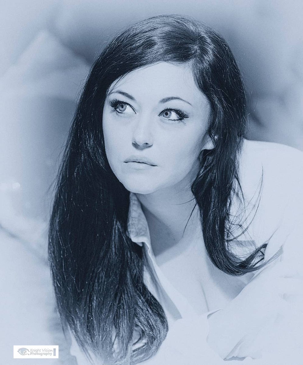 JoJo_Andr's tweet photo. Art and life are not two separate things "Felix Mendelssohm"

Image by : @KnightVisionPh1 #knightvisionphotography #steveknight
Portrait and original photo. 
#portrait #portraitphotography #ink #actress #actresslife #vintage #photo #photography #hollywood #movie #luxury #elegance https://t.co/EUVowL5LhP