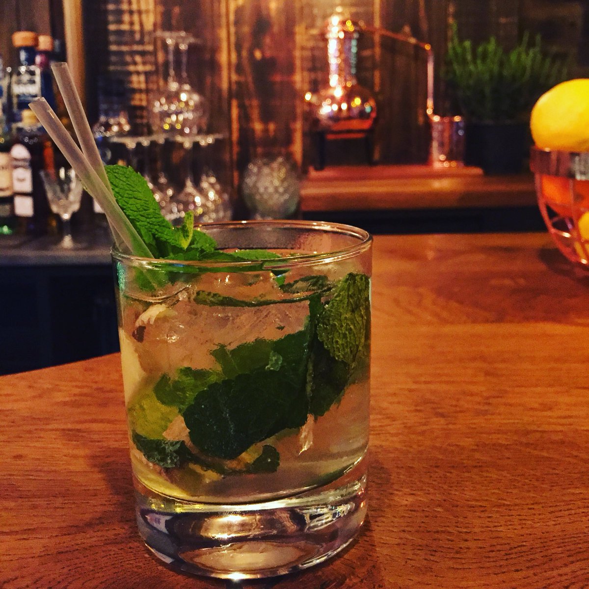 RedRubyRose10's tweet photo. ‘RubyBlue Smash’ RubyBlue Potato Vodka, fresh ginger, fresh mint, sugar syrup, topped with soda water. Simple yet full of the vibrancy of spring!
#rubyblue #rubybluevodka #CraftDistillery #DistilleryBar #TheStillHouseMoira #Moira #potatovodka #irishbartender #VodkaSmash https://t.co/zgjdTwp5mi