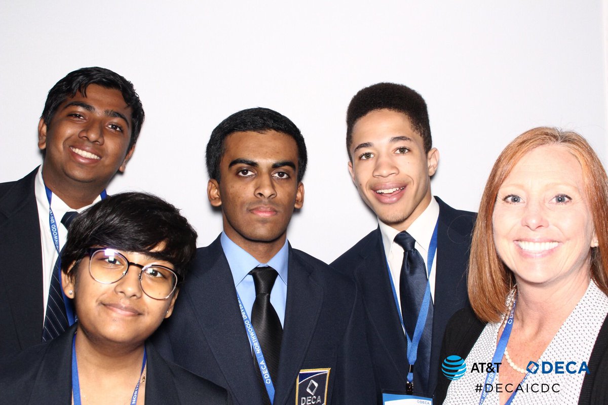 deca_cphs's tweet photo. Donβt mess with Texas and @deca_cphs #DECAICDC #TXinATL @CPHSNews @LeanderISD @CPHS_TWolves https://t.co/sWl4LU549K