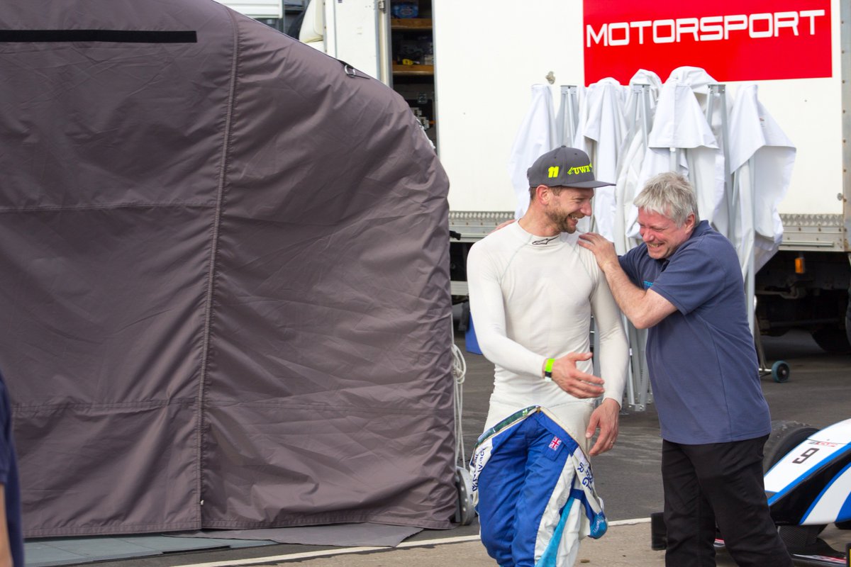 MrPaulBoden's tweet image. The @UWRacing 🐺 pack is back 🏆🏆🏆 #racingwolves #welldonekate #50racesdone #ontothenext50 #P2 #P3 #P1 

#engineering #student #engineer #university #motorsport