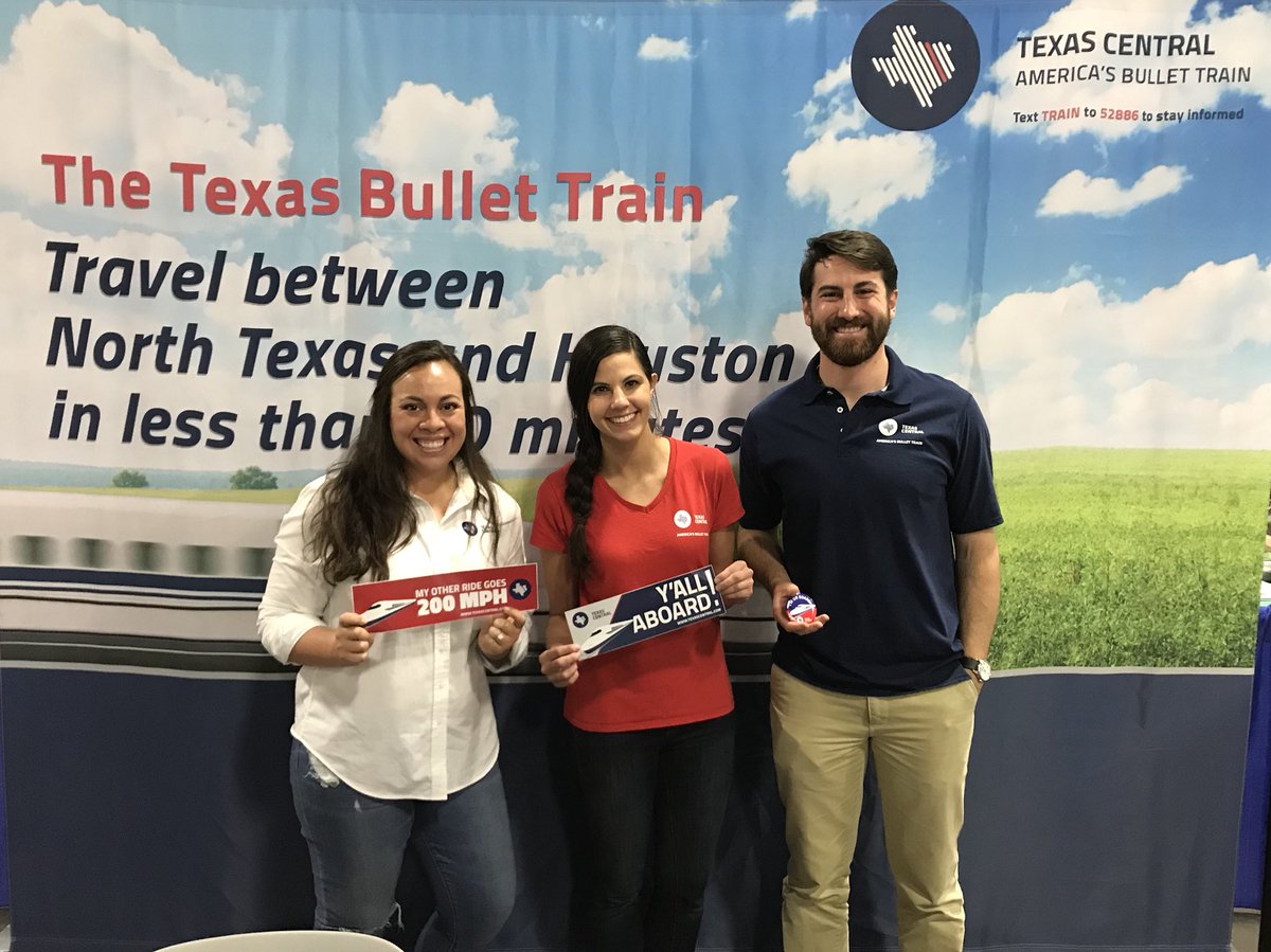 RNashWLH's tweet photo. Loved meeting the team from @TexasCentral at EarthX in Dallas. Such smart, passionate and committed young people. #BuildThisTrain https://t.co/N4rGKW6DgV