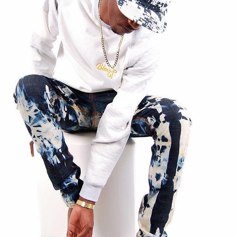 MaxOV_'s tweet image. #BlowuP Sweaters  ( R300 ). 0829241678 on Whatsapp