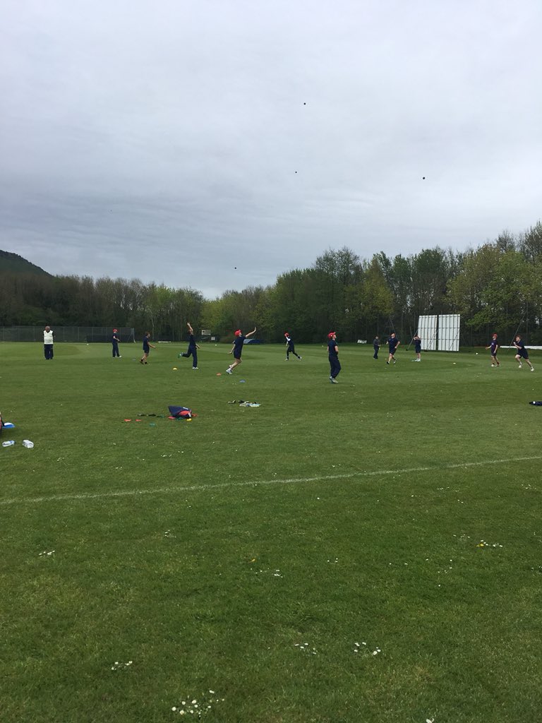 danielle033115's tweet photo. What a great day for @CricketWales Disability @PirateCricket for our first win of the seasonv un 17 Wales girls , thank you for all hospitality and for David for looking after us so well , amazing day of Cricket 🏏 https://t.co/aoCrreVEBn