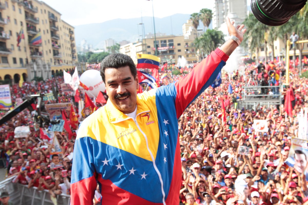 COVEPLAST's tweet photo. Apoyamos rotundamente a nuestro presidente obrero @NicolasMaduro quien nos dignifica día a día @Anuneznieves @MinPPIBES https://t.co/xe0gFkRQgr