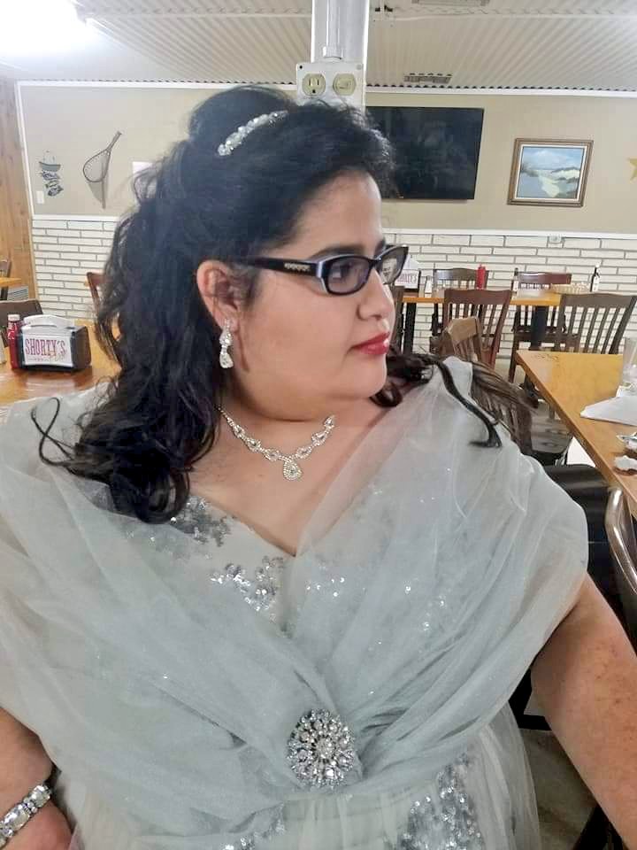 ElenaRae_'s tweet photo. Prader-Willi Syndrome couldn't stop you from looking fabulous at your first prom!!💖👑💫😍😭 https://t.co/PRX52WeRKO