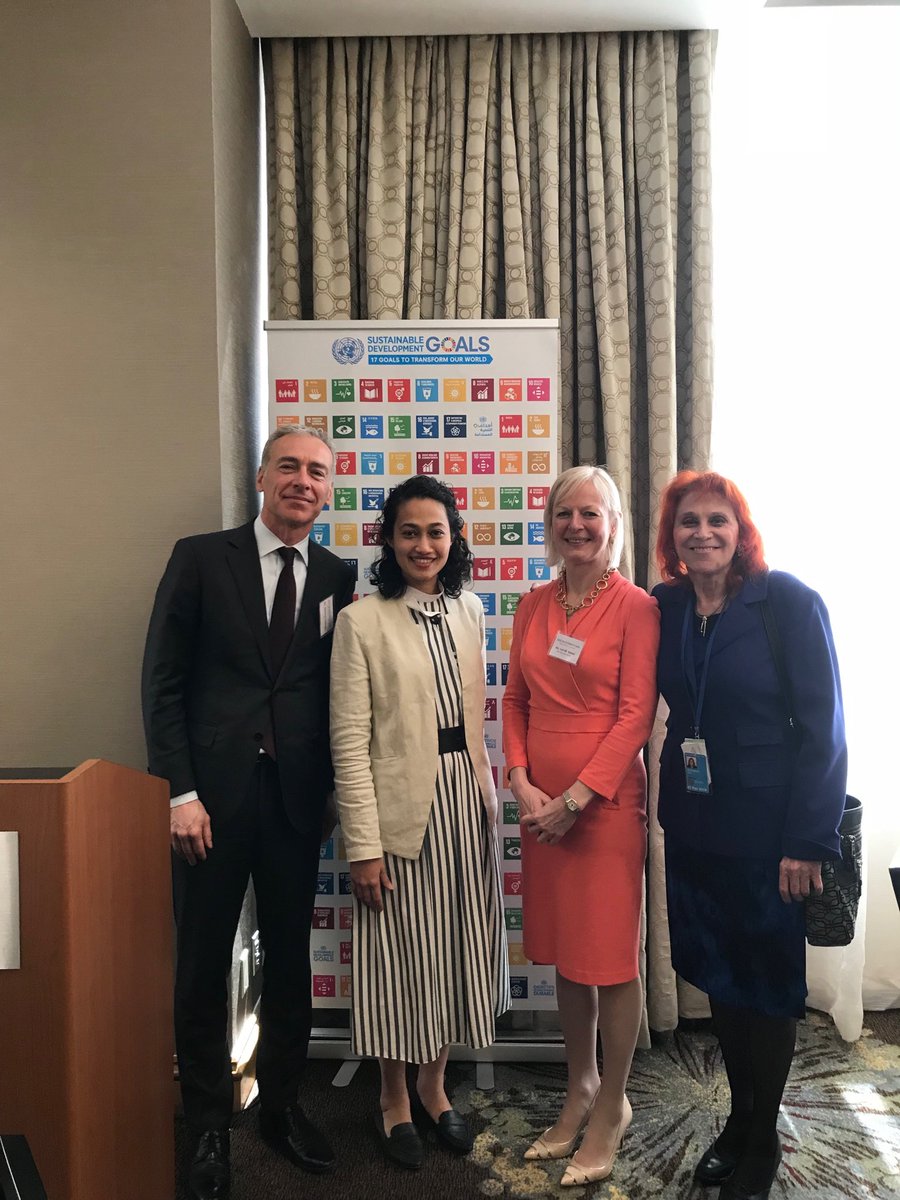 DrJudyK's tweet photo. “The #SiliconValley of #Finance ”: new way to get rich. Invest in #SDGs. “We’re not just sitting on banks of Lake #Geneva” in fact “we’re doing more than just wearing #jeans like silicon alley” Michael Baldinger #UBS @UBS asset management @IAAPUN https://t.co/ANQzZ3EzMC