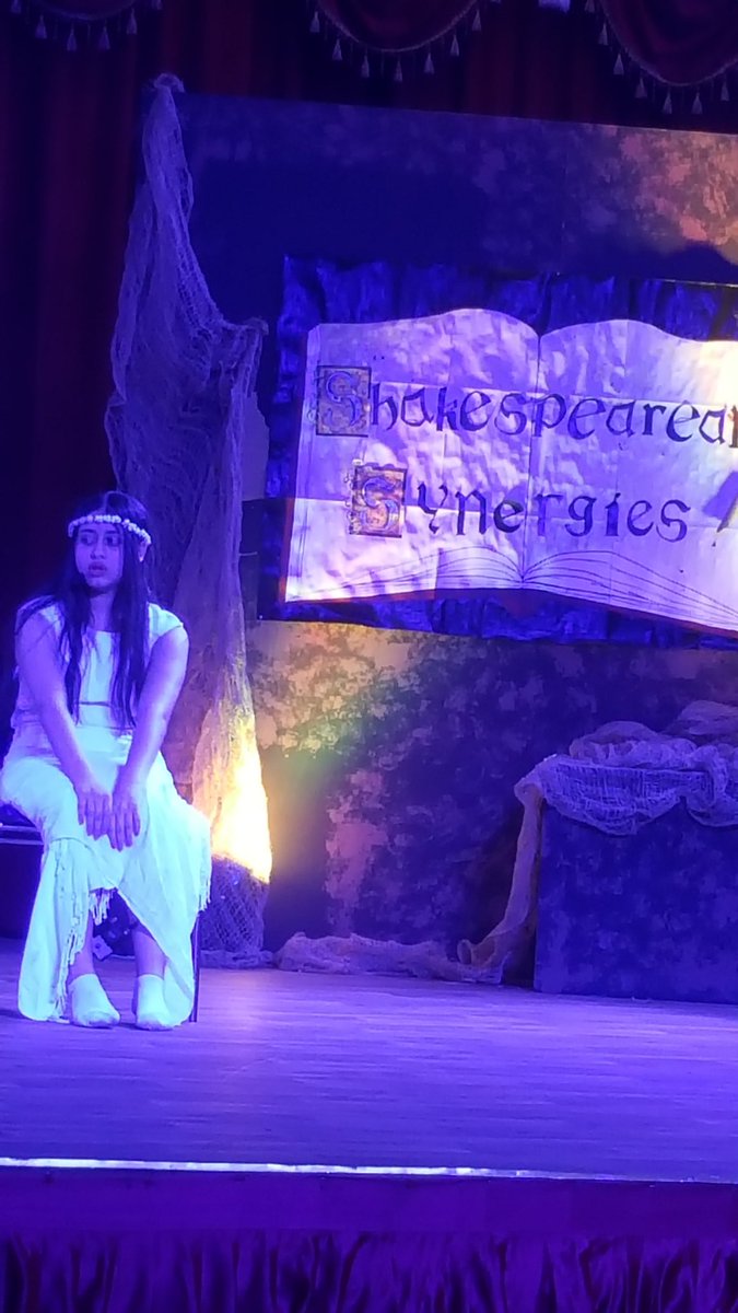 nilambarig1's tweet photo. Tribute to Greatest Dramatist "Bard of Avon" Yr 9 students @TwsVijaya @official_TWS @kings1309 @RennyTWS https://t.co/6MwcfsNxfN