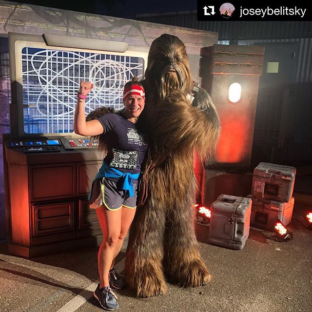 teamrundis's tweet photo. Runners and wookies were having a great time at the #StarWars10K this morning! #TeamrunDisney #TrDRunningClub #runDisney . . . #Repost @joseybelitsky ・・・ Punch it, Chewie! #BestFriends #DarkSide10k #RunDisney #StarWars #FirstOrderChallenge #Disney #Disney… https://t.co/xTm4VwzFdO