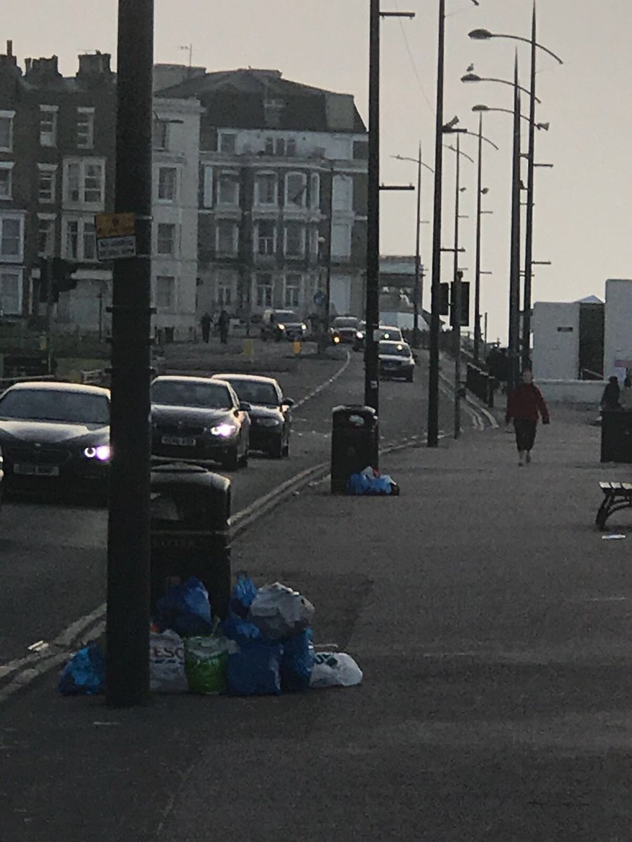 LoveMargate's tweet photo. Residents and visitors were really let down by @ThanetCouncil this weekend. Every bin between Turner Contemporary and Nayland Rock was left overflowing. Our beautiful seafront is our greatest asset. So many visitors leaving with a terrible view of Margate #lovemargate https://t.co/FQLAAlwHGE