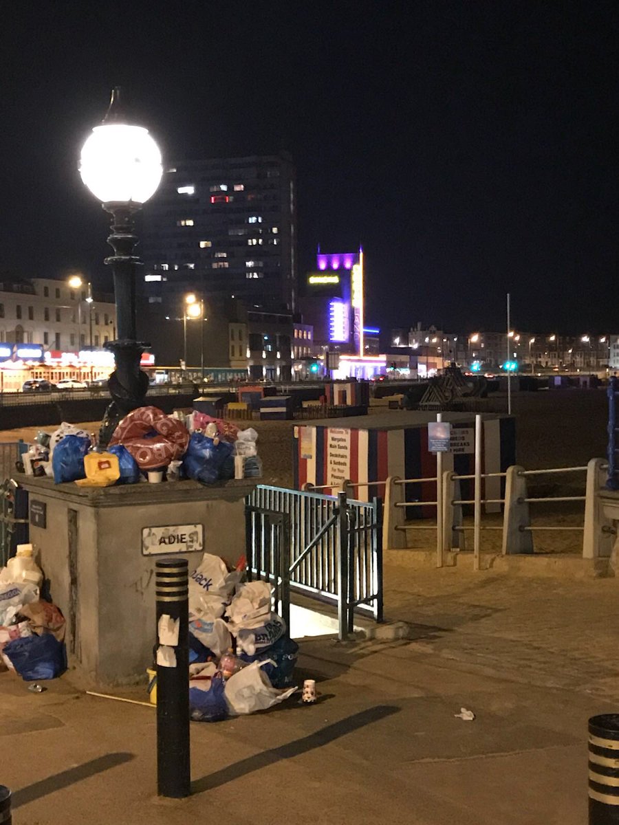 LoveMargate's tweet photo. Residents and visitors were really let down by @ThanetCouncil this weekend. Every bin between Turner Contemporary and Nayland Rock was left overflowing. Our beautiful seafront is our greatest asset. So many visitors leaving with a terrible view of Margate #lovemargate https://t.co/FQLAAlwHGE