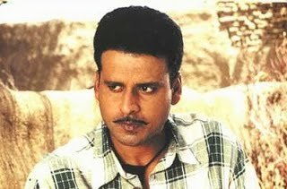 #HappyBirthdayManojBajpai
Debut in 1994 with a one-minute role in Drohkaal (Pic 1) & dacoit role in Bandit Queen (Pic 2)

Won 2 National Film awards -
SATYA as Bhikhu (Pic 3) for Best Supporting Actor &
PINJAR as Rashid (Pic 4) - Special Jury Award

@BajpayeeManoj @shekharkapur