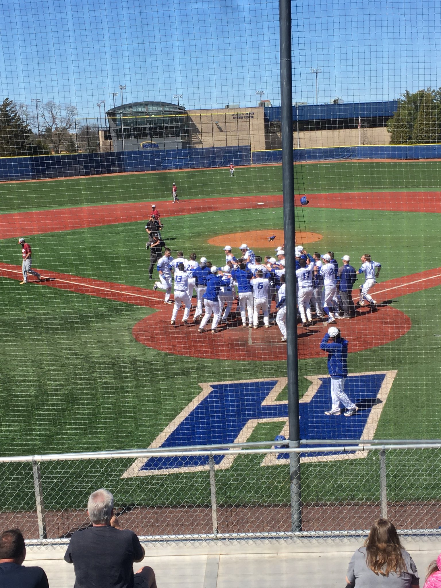 Hofstra Baseball (HofstraBaseball) / Twitter