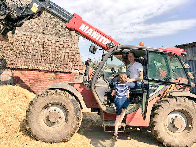 OllieDouglas's tweet photo. We didn’t have telescopic loaders when I was little so firstborn &amp; I had a sit on one today at the @MofCFarming event at #CroftFarm https://t.co/gf1tKluDdd