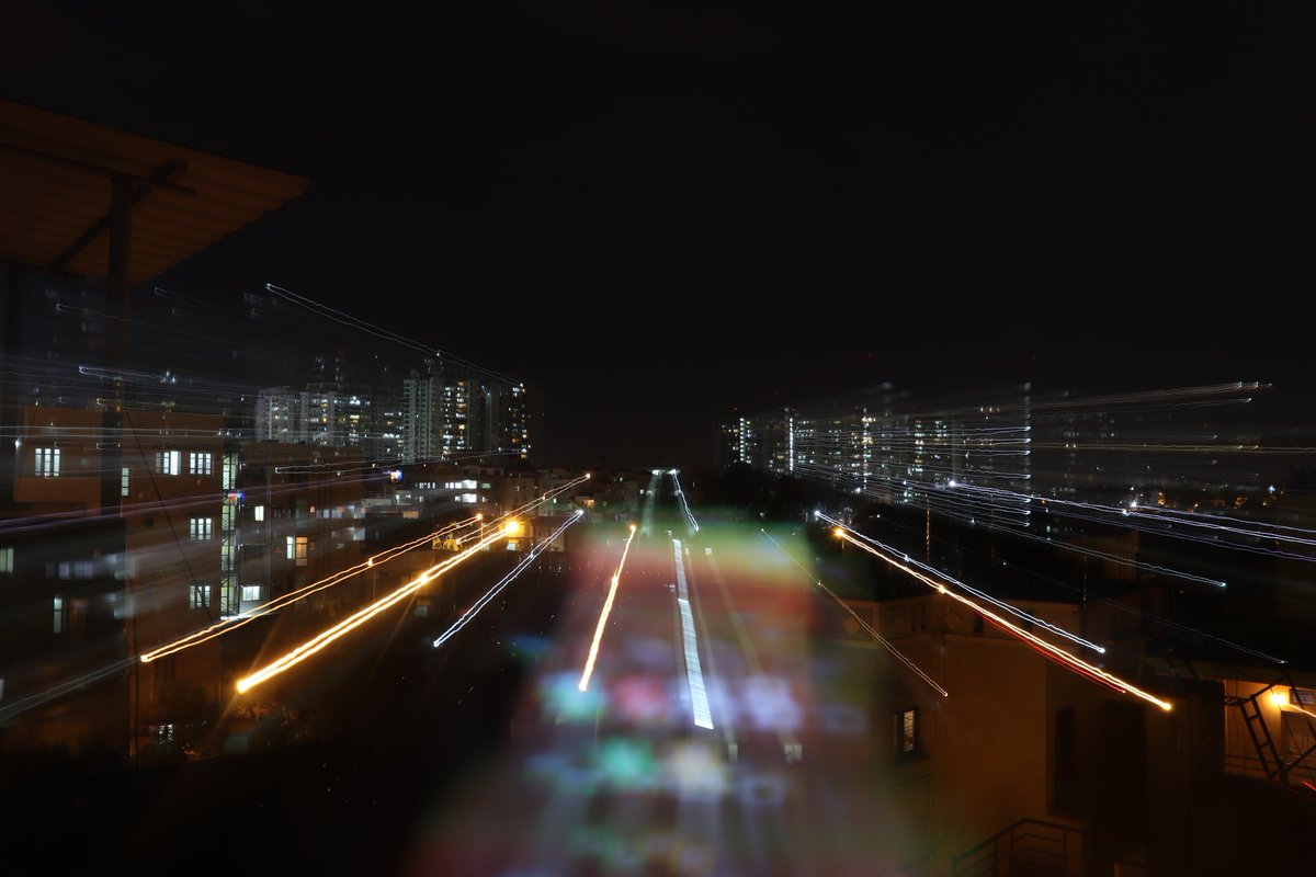 roshan__upadhya's tweet photo. #Bangalore #nightlife #apartments #India #slowshutter #Zoom #lights #PeopleFirst #flyinglight #nightphotography #CanonFavPic #Magic #experimental #EarthDay #photooftheday #photographer #Photography #magnum #EarthDay #atmosphere #LightsCameraEarth #LightsofHome #connectinglights https://t.co/rNMgkwwofV