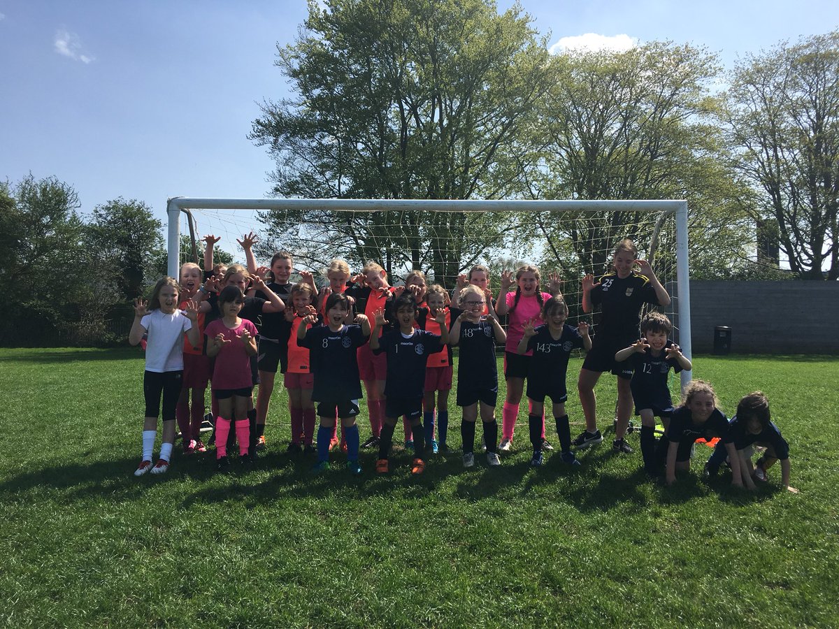 ChinnorWildcats's tweet photo. Thanks to all the players, parents &amp; volunteers who helped made the #GirlsFootballWeek festival a success.

Great having the @OxfordshireFA visit us, and thanks to @RuislipFooty for making making the trip &amp; taking part.

@ChinnorLadiesFC @chinnorcomfc @ThameNews #SSEWildcats https://t.co/J1V3NTMKrQ