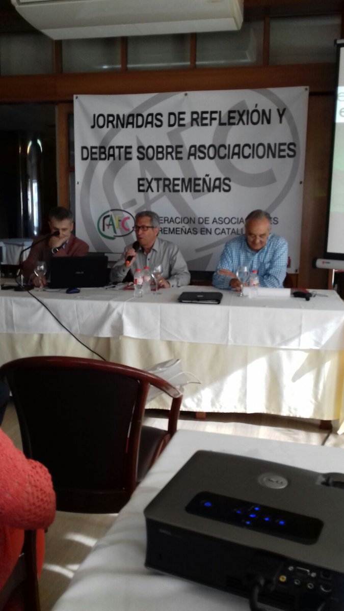 unionextremLH's tweet photo. Intenso fin de semana de reuniones para reflexionar y debatir sobre las federaciones extremeñas! @FAECEXTREMADURA https://t.co/4TLS8x34II