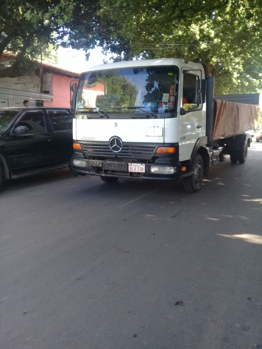 eyulunes's tweet photo. Ya llegan los camiones de viveres de los coloretes para comprar votos ! @Santula @LuisBareiro @Juanctpy @enriquevp @menchibarriocan @oscar_marandu @Estelaruizdiaz @SaraMorenopy #PyVota #Elecciones2018 #EleccionesPy #EfrainPresidente #GanaElCambio https://t.co/e75qkzKz5R