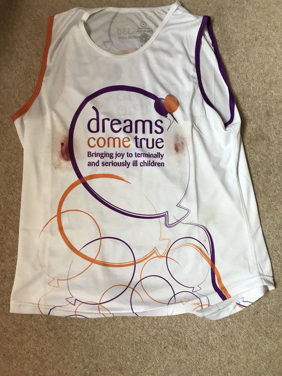 andrewdmales's tweet photo. Test out the new vest I thought. It won’t rain it said. I’ve got enough Vaseline I figured. 13.1 miles later and it looked like I’d been shot. #bleedingnipples #pain #justwhydomenhavenips #ukrunchat #marathontraining @DCT_Charity https://t.co/Q1JrqfABty