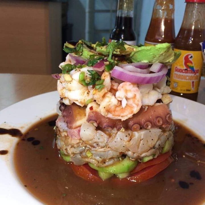 Mariscos El Maviri tweet media