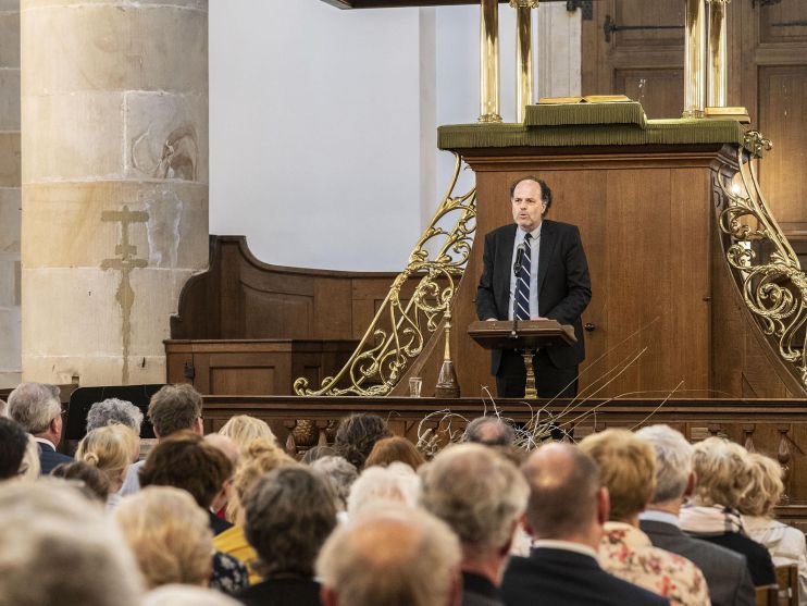 Herdenking in Marekerk dlvr.it/QQPngy