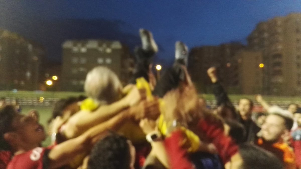 Manteo a Chema, la mitad del escudo del club