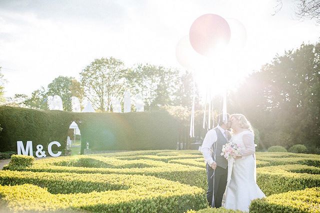 How gorgeous has it been to FINALLY get a little sunshine into our lives over the last few days?! It's amazing the world of good a little vitamin D can do! Here's a sunny English evening on Mark &amp; Chloe's day, one year ago today. Happy anniversary you lo… ift.tt/2qSkChZ