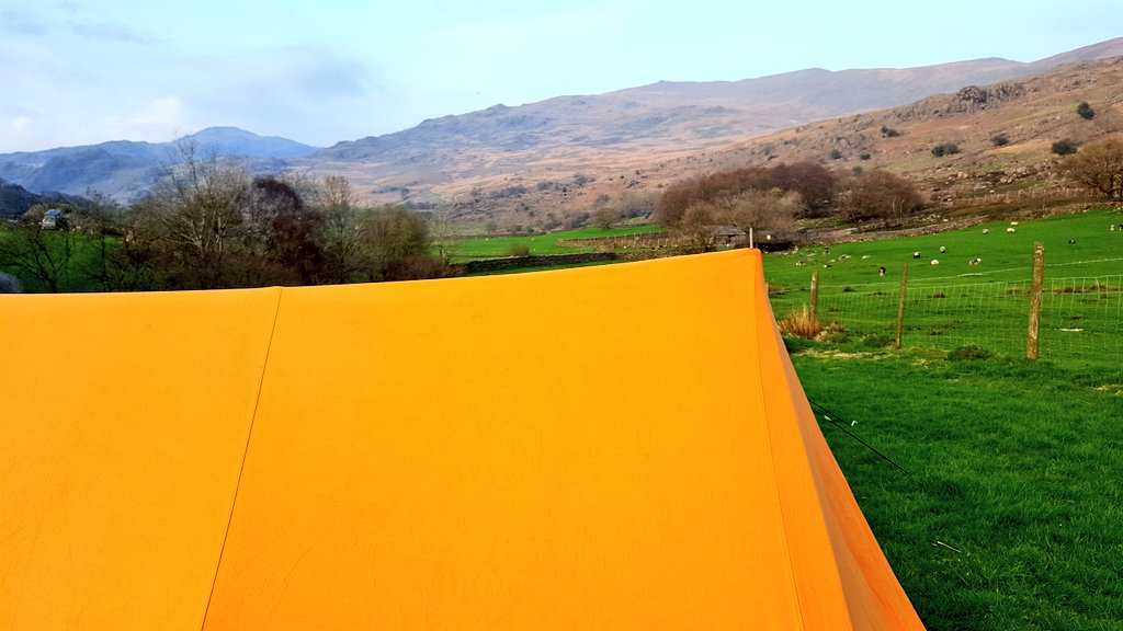 runtirol's tweet photo. Cuckoos back 21st April 2018.
Heard back exact same day last year.

#FarmCamping #LakeDistrict https://t.co/7OKnnxoMzl