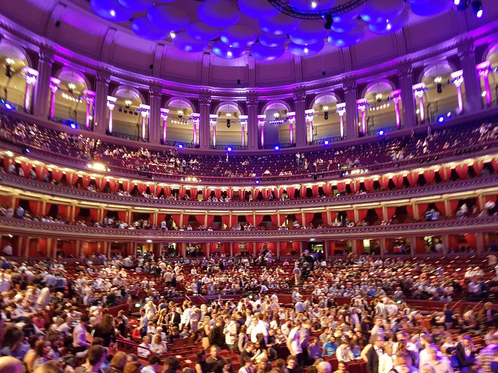 I'm here because my friend forced me 😂 Staying in her house for tonight so I thought it was a good idea to obey her. But very positively surprised though, it's been amazing! Thank you #rpofilm #royalalberthall #stillwaitingforlalaland