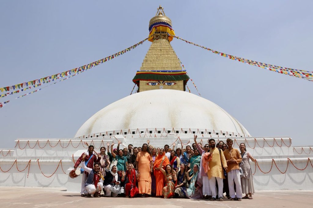 vishwananda's tweet photo. At the #Boubhastupa in #Kathmandu https://t.co/KPflV0qH7D
