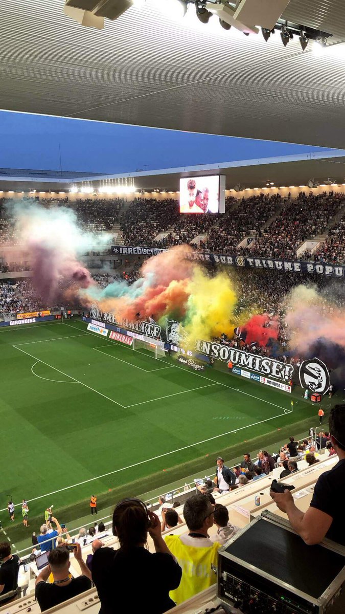 Wanoou's tweet photo. Il y a qu'a #Bordeaux que tu verras ça !!
#UB87 #Viragesud #FCGBPSG #Ligue1Conforama 
@LFPfr https://t.co/TiVdN8mlXc